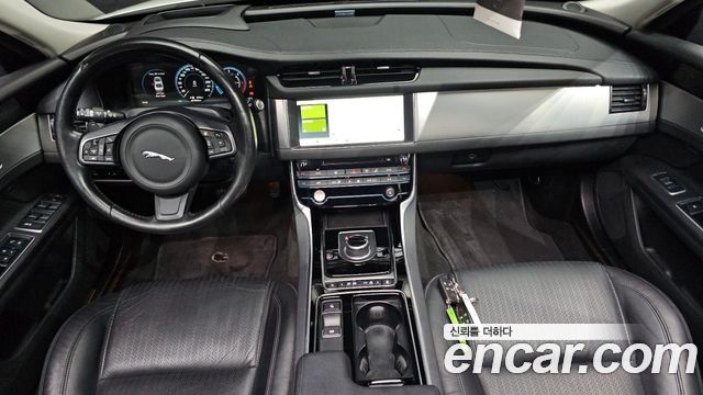 Jaguar XF (X260) 20d Prestige 2017 — фото 7