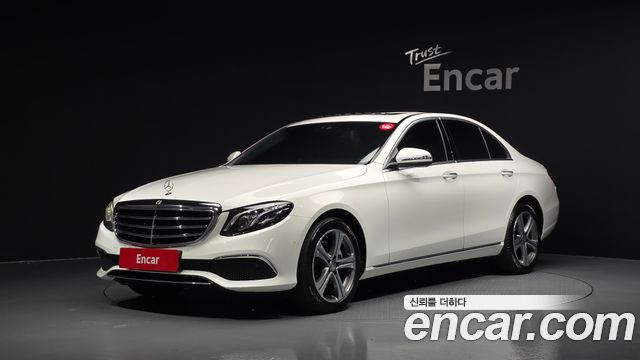 Mercedes-Benz E-Class (W213) E220d Avantgarde 2019 — фото 1