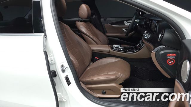 Mercedes-Benz E-Class (W213) E220d Avantgarde 2019 — фото 11