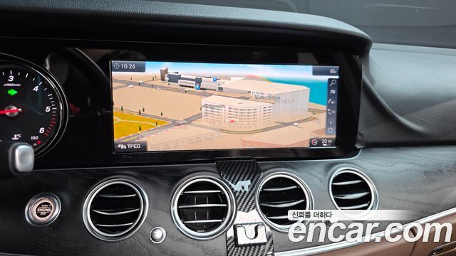 Mercedes-Benz E-Class (W213) E220d Avantgarde 2019 — фото 14