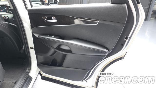 Kia Sorento Diesel 2.0 4WD Prestige 2017 — фото 25