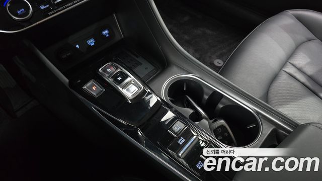 Hyundai Sonata (DN8) 2.0 Premium 2020 — фото 9