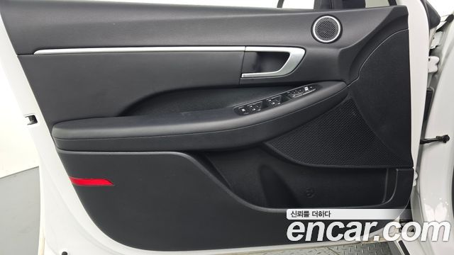Hyundai Sonata (DN8) 2.0 Premium 2020 — фото 24