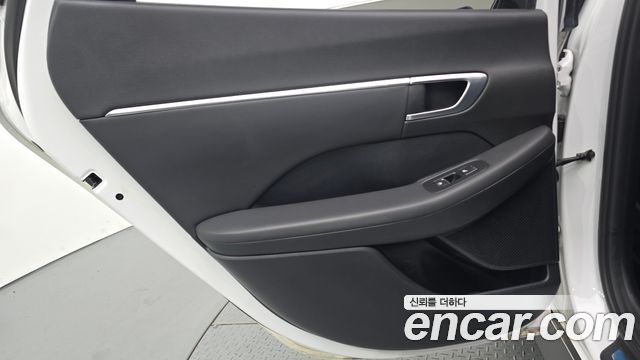 Hyundai Sonata (DN8) 2.0 Premium 2020 — фото 25
