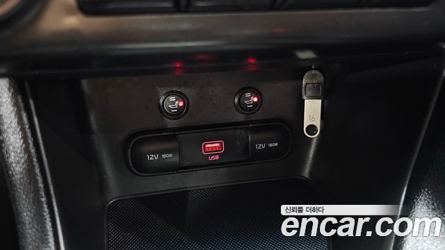 Kia Sportage The Bold Diesel 2.0 4WD Luxury 2019 — фото 18
