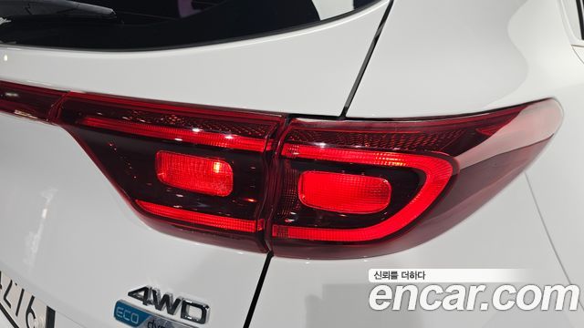 Kia Sportage The Bold Diesel 2.0 4WD Luxury 2019 — фото 23
