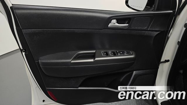 Kia Sportage The Bold Diesel 2.0 4WD Luxury 2019 — фото 24