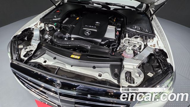 Mercedes-Benz E-Class (W213) E300e 4MATIC Exclusive 2020 — фото 6