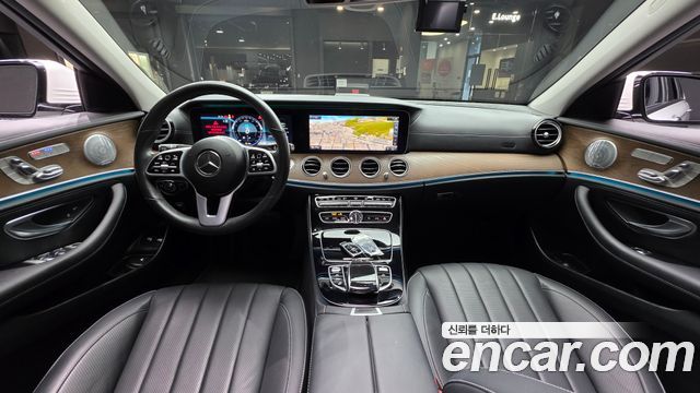 Mercedes-Benz E-Class (W213) E300e 4MATIC Exclusive 2020 — фото 7
