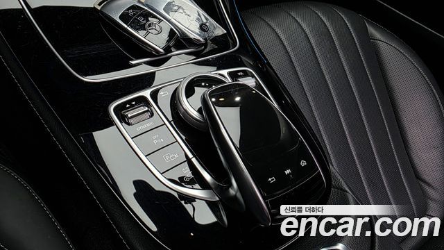 Mercedes-Benz E-Class (W213) E300e 4MATIC Exclusive 2020 — фото 9
