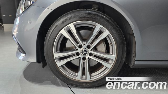 Mercedes-Benz E-Class (W213) E350 4MATIC Avantgarde 2021 — фото 5