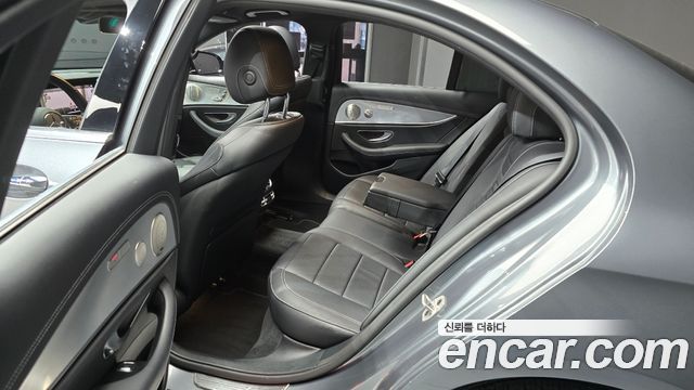 Mercedes-Benz E-Class (W213) E350 4MATIC Avantgarde 2021 — фото 12