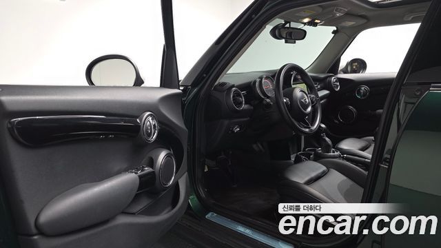 MINI Cooper D 5Door HIGH 3rd 2015 — фото 10