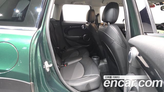 MINI Cooper D 5Door HIGH 3rd 2015 — фото 15