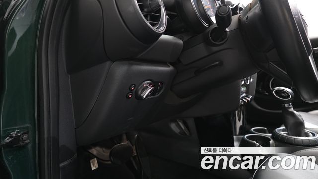 MINI Cooper D 5Door HIGH 3rd 2015 — фото 34