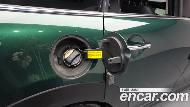 MINI Cooper D 5Door HIGH 3rd 2015 — фото 38