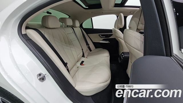 Mercedes-Benz E-Class (W214) E200 Avantgarde 2026 — фото 11