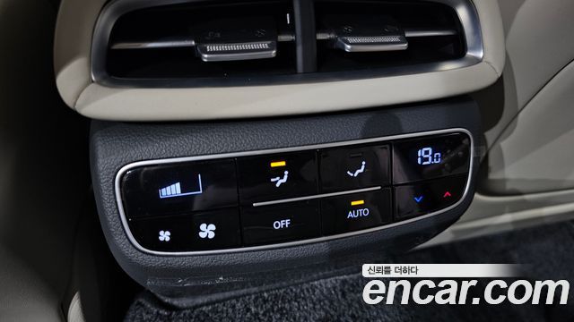 Genesis G80 (RG3) Gasoline 2.5 Turbo AWD 2023 — фото 35