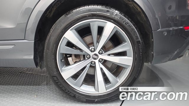 Audi Q8 (4M) 50 TDI Quattro Premium 2021 — фото 5