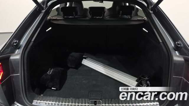 Audi Q8 (4M) 50 TDI Quattro Premium 2021 — фото 17