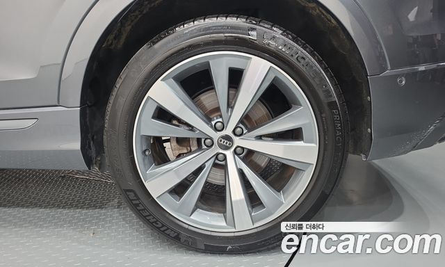 Audi Q8 (4M) 50 TDI Quattro Premium 2021 — фото 21