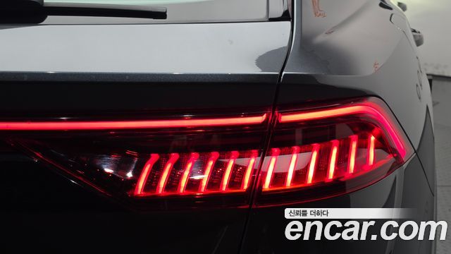 Audi Q8 (4M) 50 TDI Quattro Premium 2021 — фото 23