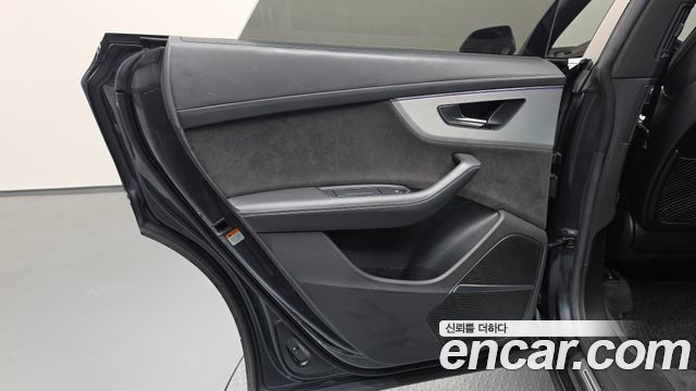 Audi Q8 (4M) 50 TDI Quattro Premium 2021 — фото 25