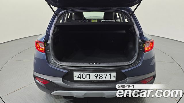 Kia Stonic 1.4 Trendy 2019 — фото 18