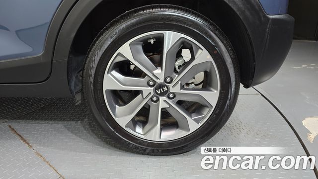 Kia Stonic 1.4 Trendy 2019 — фото 21