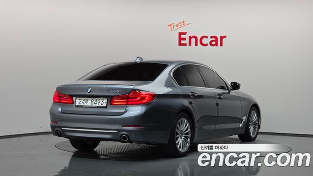 BMW 5 Series (G30) 520i Luxury 2019 — фото 2