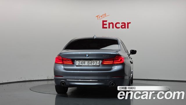 BMW 5 Series (G30) 520i Luxury 2019 — фото 4