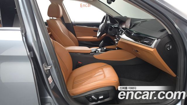 BMW 5 Series (G30) 520i Luxury 2019 — фото 11