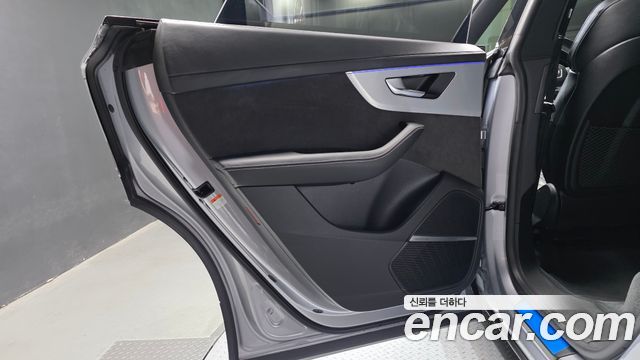 Audi Q8 (4M) 50 TDI Quattro Premium 2021 — фото 25