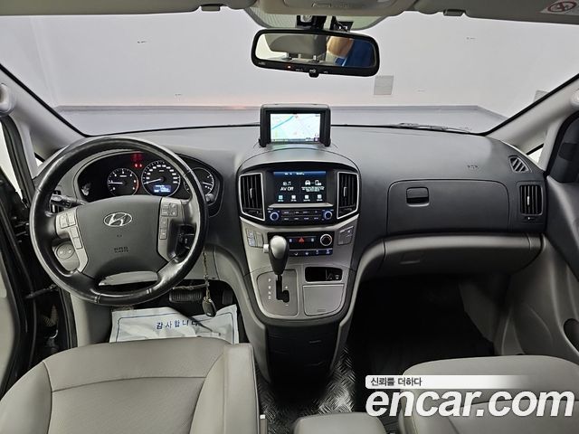 Hyundai Grand Starex Van 5-Seater Modern 2021 — фото 7