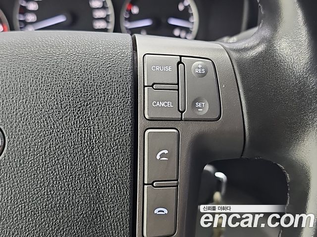 Hyundai Grand Starex Van 5-Seater Modern 2021 — фото 20