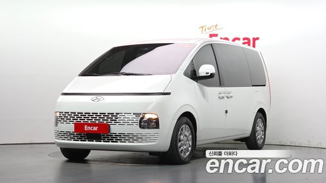 Hyundai Staria Tourer 11-Seater Modern 2022 — фото 1
