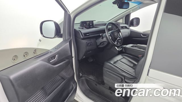 Hyundai Staria Tourer 11-Seater Modern 2022 — фото 10