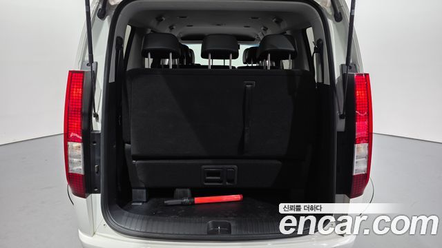 Hyundai Staria Tourer 11-Seater Modern 2022 — фото 17