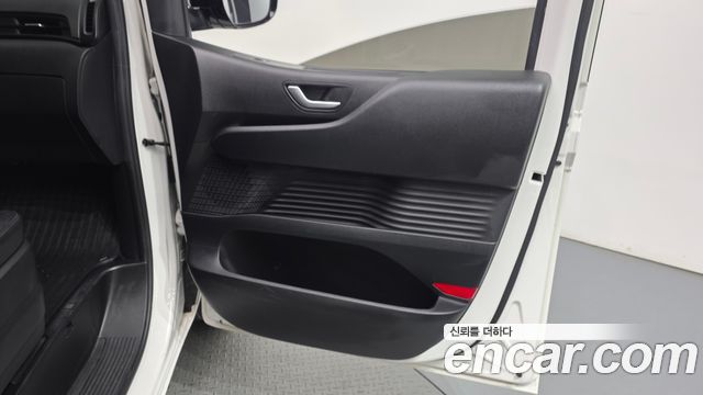 Hyundai Staria Tourer 11-Seater Modern 2022 — фото 24