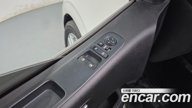 Hyundai Staria Tourer 11-Seater Modern 2022 — фото 28