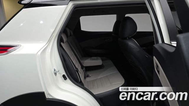 KG Mobility (SsangYong) Tivoli 1.5 2WD V7 2024 — фото 11