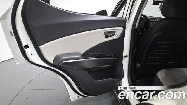 KG Mobility (SsangYong) Tivoli 1.5 2WD V7 2024 — фото 25