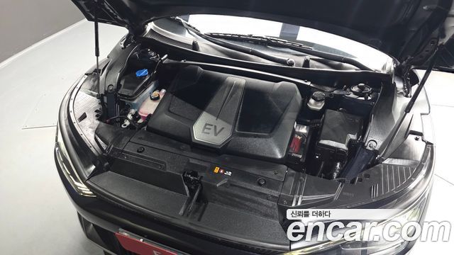 Kia EV6 Standard 4WD Air 2022 — фото 6
