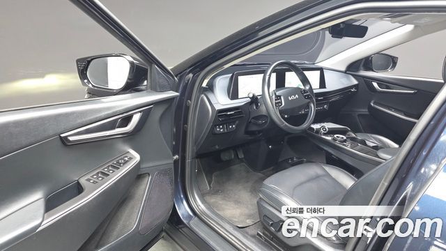 Kia EV6 Standard 4WD Air 2022 — фото 10