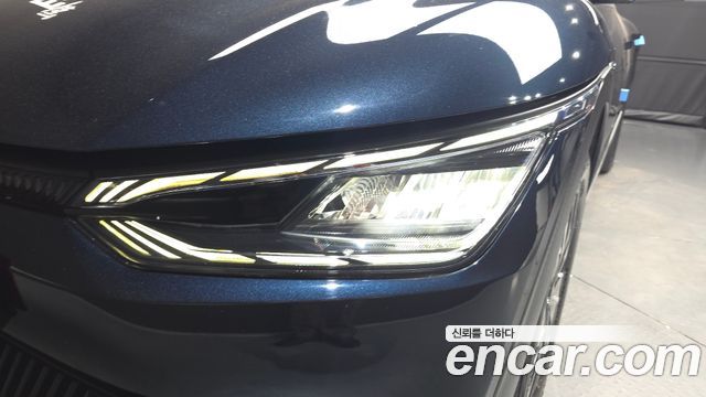 Kia EV6 Standard 4WD Air 2022 — фото 22
