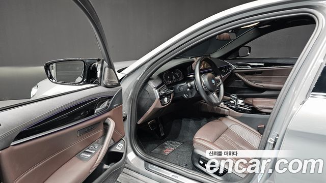BMW 5 Series (G30) 530i M Sport Package 2022 — фото 10