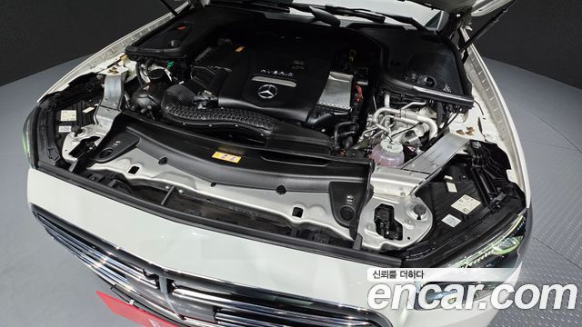 Mercedes-Benz E-Class (W213) E300e 4MATIC Exclusive 2021 — фото 6