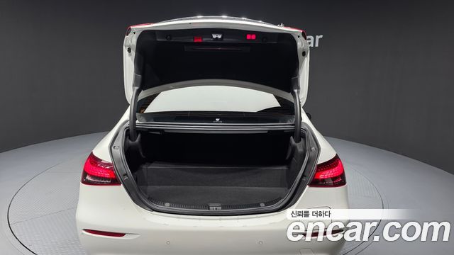 Mercedes-Benz E-Class (W213) E300e 4MATIC Exclusive 2021 — фото 18