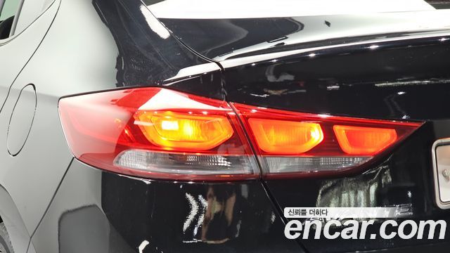 Hyundai Avante (AD) 1.6 GDI Value Plus 2018 — фото 23