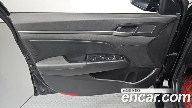 Hyundai Avante (AD) 1.6 GDI Value Plus 2018 — фото 24